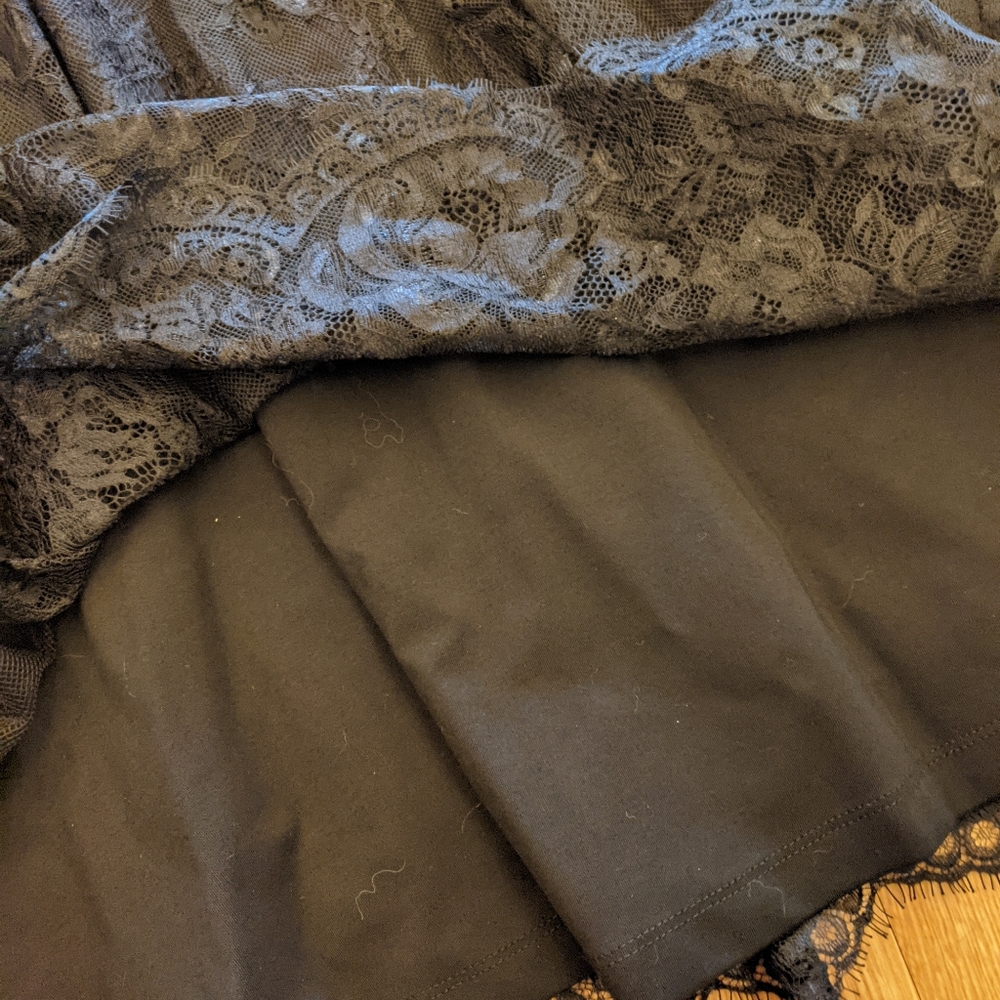 La Femme en Noir dress. - Picture 2 of 4
